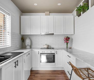 Spacious & Updated Home - Photo 6