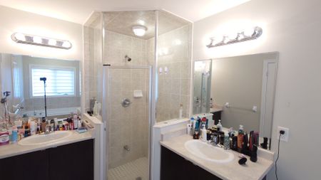 For Lease - 122 Finegan Circle, Brampton, Ontario - Photo 5