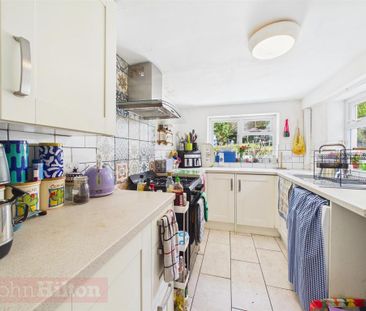 4 bedroom terraced house to rent - Photo 6