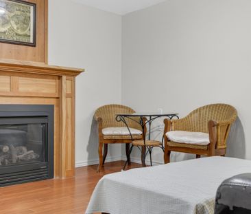 For Lease - 212 Holbeach Crescent, Waterloo, Ontario - Photo 5