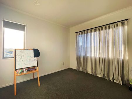 Spacious Four bedrooms Family Home - Photo 5