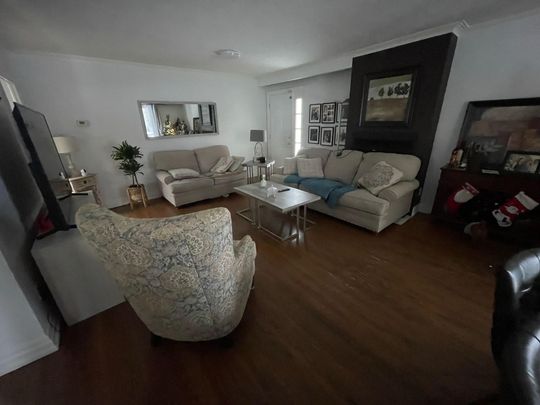 For Lease - 12 Caines Avenue Unit# Main Flr, Toronto, Ontario - Photo 1