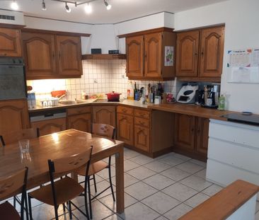 5.5-room ground floor apartment with terrace - Photo 2