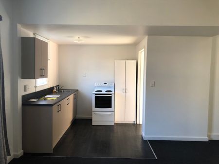 3 Bedroom Home - Photo 3