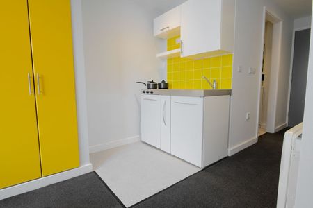 Studio Flat, Upper George Street, LU1 - Photo 3