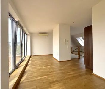 Penthousewohnung mit Weitblick - 3-Zimmer Maisonette am Allerheiligenplatz - Photo 1