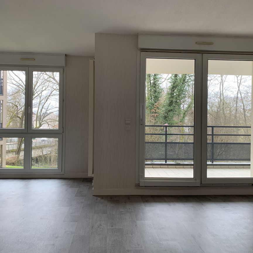 Location Appartement 3 pièces 81m² SARREGUEMINES 57200 - Photo 1