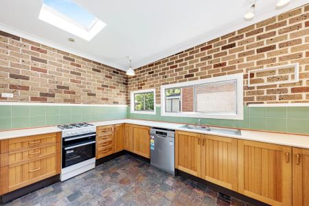 Elegant Family Oasis in Prime Location - Photo 5