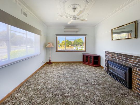 39 Hawthorn Grove, Wendouree - Photo 1