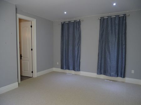 For Lease - 24 Lloyd Sanderson Drive, Brampton, Ontario - Photo 3