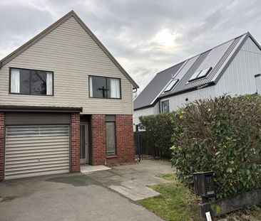 Tidy Three Bedroom Townhouse - Photo 6