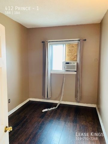 LARGE AND FURNISHED MAIN FLOOR UNIT- ALL INCLUSIVE + INTERNET! - Photo 3