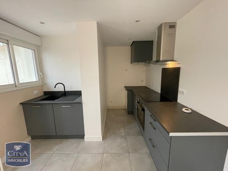 Location Appartement 3 pièces 50m² ST GEORGES DE DIDONNE 17110 - Photo 2