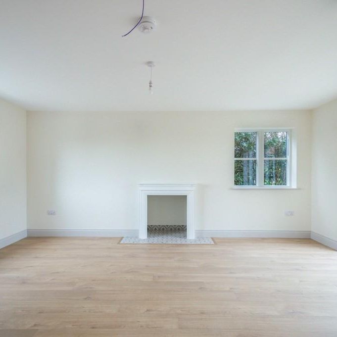 4 bedroom detached house to rent - Photo 1