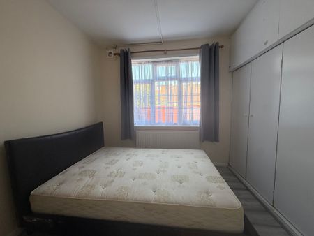 Livingstone Road, Southall - Photo 3