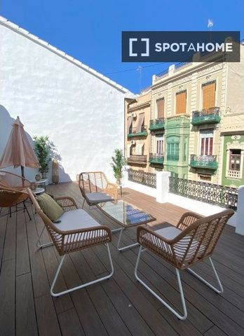 valencia, Valencian Community 46011 - Photo 2