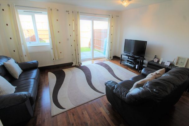 Four Seasons Terrace, West Drayton - Photo 1