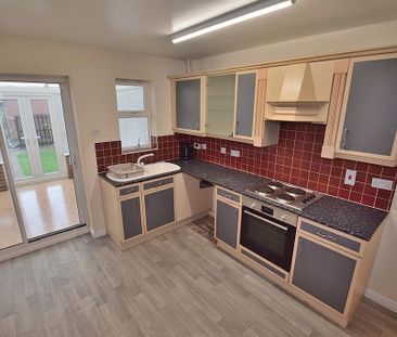 2 bedroom terraced house to rent - Photo 5