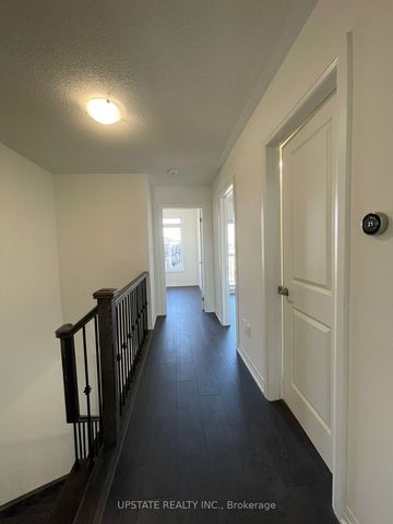 Townhouse For Lease | W8083280 - Photo 4