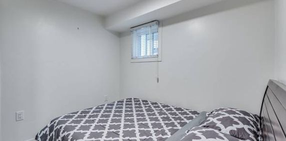 Pet Welcome - Available November 1st - Furnished 1 Bedroom @1425 Haro - Photo 2