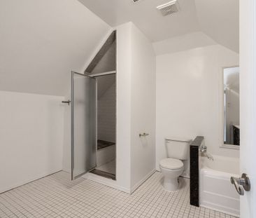 28 Balmoral Ave. - Photo 5