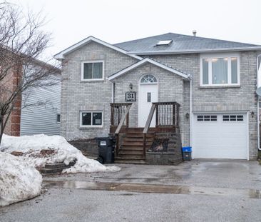For Lease - 31 Finlay Road, Barrie, Ontario - Photo 2
