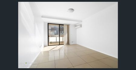 Spacious 2 Bedroom Apartment! - Photo 3