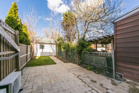 For Lease - 379 St Clarens Avenue Unit# Main, Toronto, Ontario - Photo 2