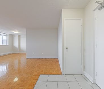 For Lease - 100 Rowena Drive Unit# 303, Toronto, Ontario - Photo 1