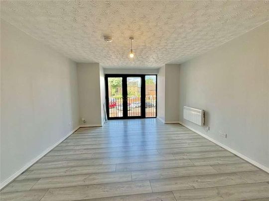 Vernon Terrace, Northampton, Northamptonshire, NN1 - Photo 1