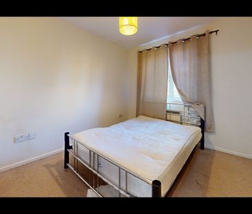 1 Bed Flat, Heathfield Drive, CR4 - Photo 4