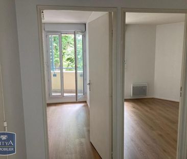 Location Appartement 3 pièces 53m² BORDEAUX 33300 - Photo 3