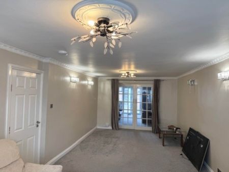 Adelaide Road, High Wycombe - Photo 3