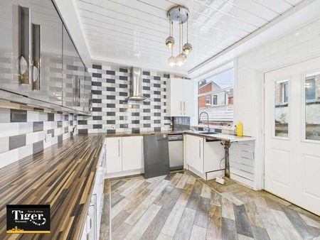 Handsworth Road, Blackpool, FY1 - Photo 4