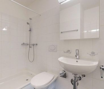 Appartement mansardé à la périphérie de la ville - Photo 5