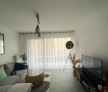 Centre Ville - T3 avec terrasse et garage - Photo 4