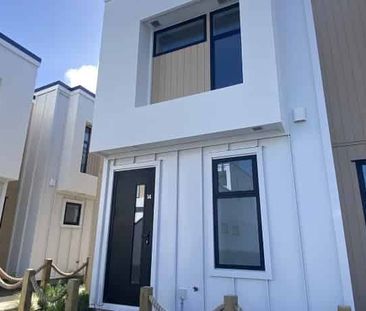 Modern Townhouse in Paremata - Photo 5