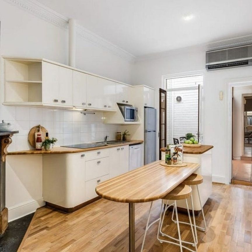 Stylish 1 Bedroom Cottage in the Heart of North Adelaide&excl; - Photo 1