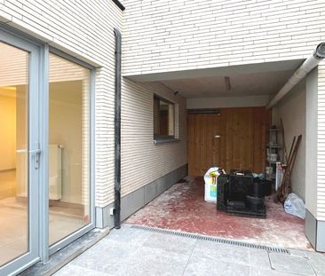 Volledig gerenoveerd gelijkvloers appartement in de buurt van UZ Ge... - Foto 2