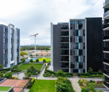 Sunbathed North Facing Apartment On 9th Floor. Lift Access - Photo 3