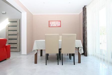 Duży dom do wynajęcia do 13 osób w Opolu - Zdjęcie 3