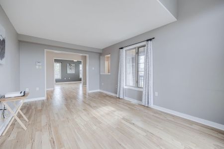 For Lease - 132 Brown Wood Drive, Barrie, Ontario - Photo 3