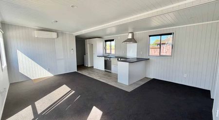 Hill Park, 3 bedrooms - Photo 3