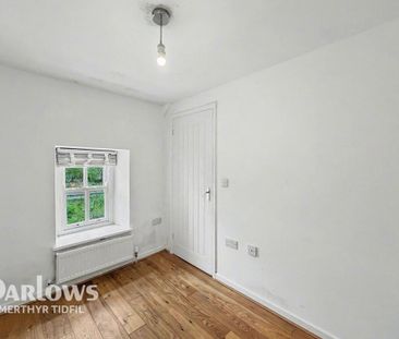 2 bedroom end of terrace house to rent - Photo 1