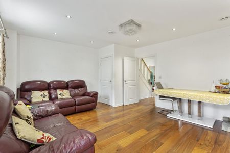 3 bedroom terraced house to rent - Photo 3