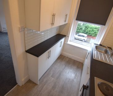 To Let 1 Bed Apartment - Photo 4