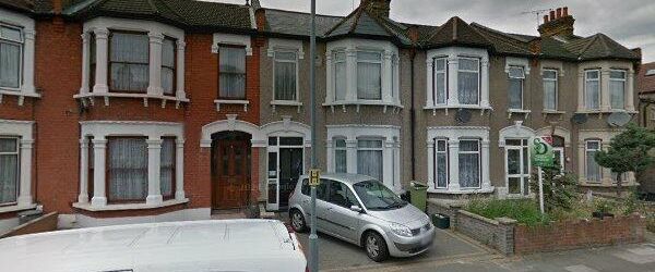 Room in a Shared House, Cobham Road, IG3 - Photo 1