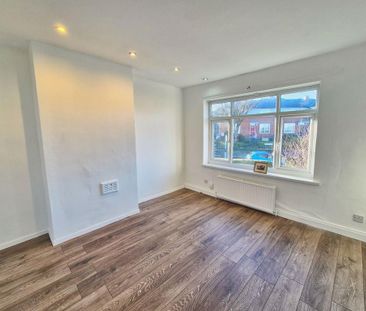 2 bedroom semi-detached house to rent - Photo 3