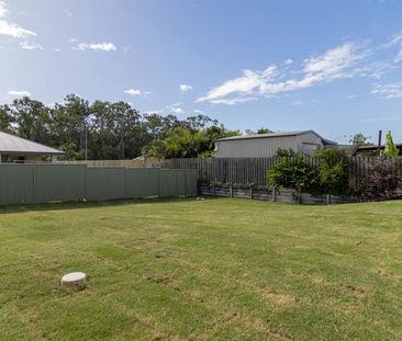 DUPLUX WITH SPACIOUS YARD - Photo 3