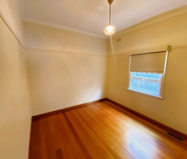 2 Bed, 1 Bath - Photo 4